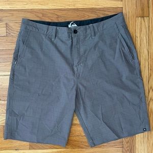 Quiksilver Amphibian shorts plaid size 34